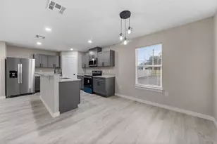 1905 Sanger Ave, Waco, TX 76707 - Photo 7