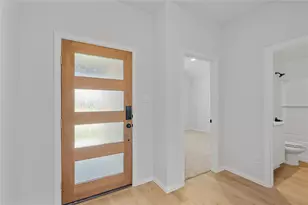 610 Ridgewood Dr, Van Alstyne, TX 75495 - Photo 9