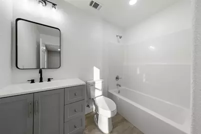 1909 Sanger Avenue, Waco, TX 76707 - Photo 15