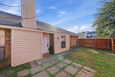 2306 Carol Good Lane, Carrollton, TX 75006 - Photo 7