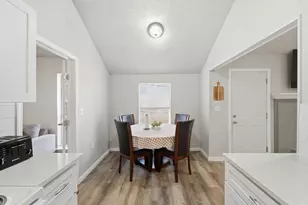 2306 Carol Good Ln, Carrollton, TX 75006 - Photo 7