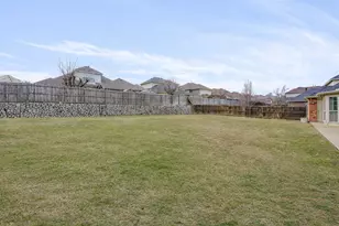 2631 Sicily Ct, Grand Prairie, TX 75052 - Photo 19