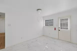 9526 Castlefield Dr, Dallas, TX 75227 - Photo 9