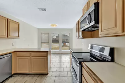 2094 Amber Court, Lewisville, TX 75067 - Photo 15