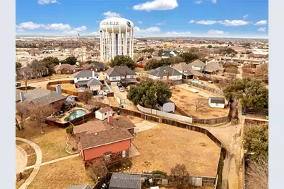 2094 Amber Court, Lewisville, TX 75067 - Photo 33