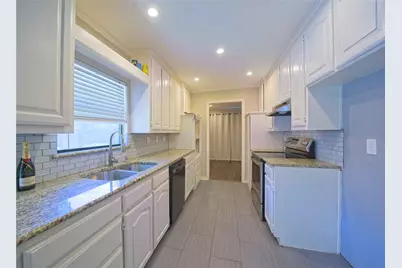 1421 Cross Bend Road, Plano, TX 75023 - Photo 3