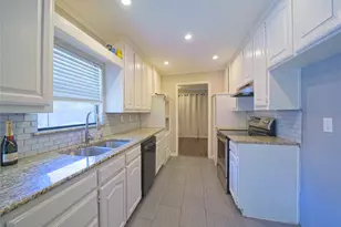 1421 Cross Bend Rd, Plano, TX 75023 - Photo 3