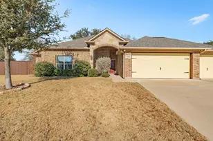 4412 Logan Cir, Granbury, TX 76049 - Photo 1