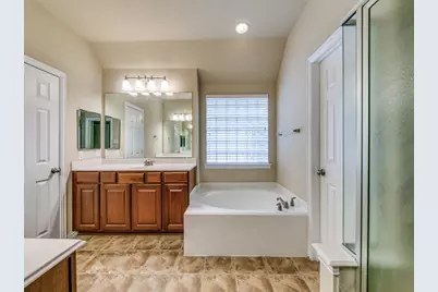 7124 Dry Creek Drive, Plano, TX 75025 - Photo 17