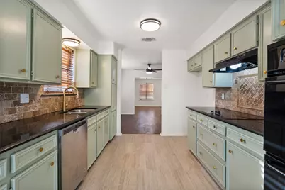 701 Rocky Canyon Road, Arlington, TX 76012 - Photo 33