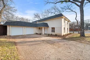 701 Rocky Canyon Rd, Arlington, TX 76012 - Photo 1