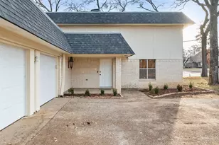 701 Rocky Canyon Rd, Arlington, TX 76012 - Photo 3