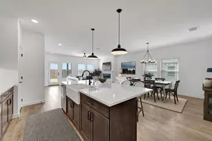 2133 Maple Ridge Dr, Van Alstyne, TX 75495 - Photo 7