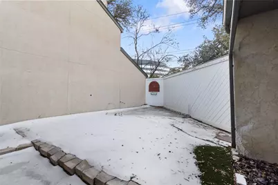 9611 Baseline Drive, Dallas, TX 75243 - Photo 23