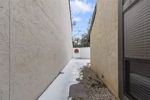 9611 Baseline Dr, Dallas, TX 75243 - Photo 21