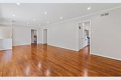 6440 Runnemede Drive, Dallas, TX 75214 - Photo 13