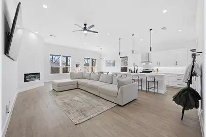 4033 Hammerly Drive, Dallas, TX 75212 - Photo 5