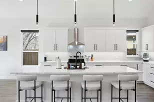 4033 Hammerly Dr, Dallas, TX 75212 - Photo 11