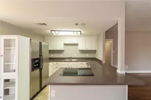 2226 W Rosedale St S, Fort Worth, TX 76110 - Photo 5