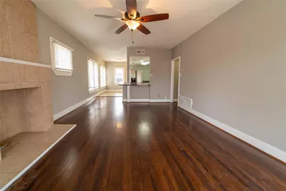 2226 W Rosedale Street S #100, Fort Worth, TX 76110 - Photo 3
