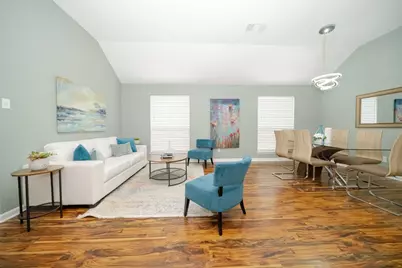 708 Meadow Springs Drive, Glenn Heights, TX 75154 - Photo 3