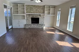 705 Kingsbridge Dr, Garland, TX 75040 - Photo 5