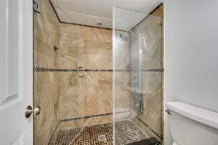 9910 Royal Ln, Dallas, TX 75231 - Photo 21