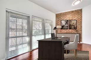 9910 Royal Ln, Dallas, TX 75231 - Photo 17