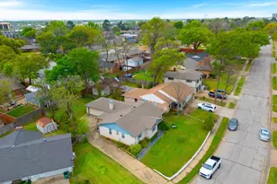 326 Countryside Dr, Irving, TX 75062 - Photo 23