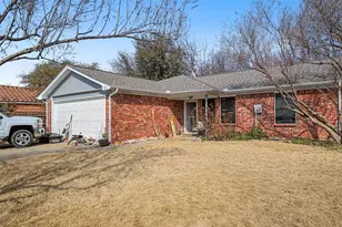 707 Shady Grove Ct, Granbury, TX 76049 - Photo 5