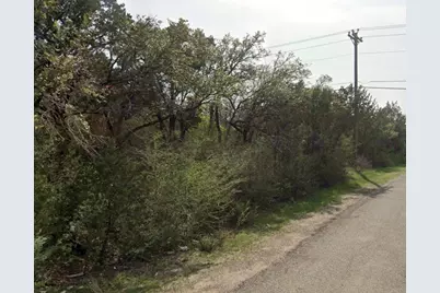 2803 Pinoak Street, Granbury, TX 76048 - Photo 3