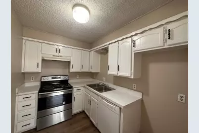 1904 Starling Court, Cleburne, TX 76033 - Photo 3