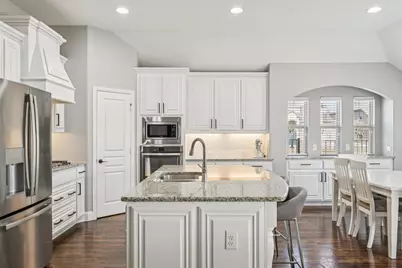 9413 Lakeway Drive, Argyle, TX 76226 - Photo 11