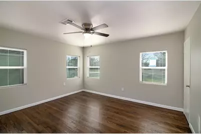 636 Schieme Street, River Oaks, TX 76114 - Photo 9