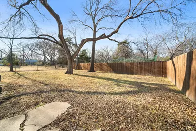 712 W Knox Street, Ennis, TX 75119 - Photo 21