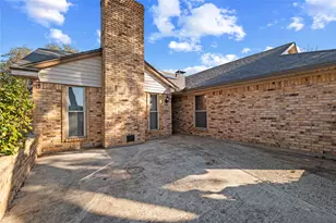 322 N Greenstone Ln, Duncanville, TX 75116 - Photo 7