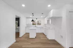 4509 Quails Ln, Fort Worth, TX 76119 - Photo 3