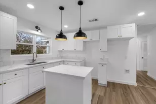 4509 Quails Ln, Fort Worth, TX 76119 - Photo 7