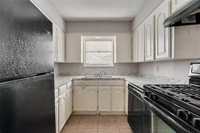 310 Katherine Court, Duncanville, TX 75137 - Photo 3