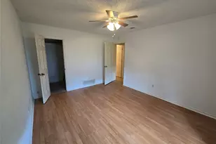 925 Shell Ln, Lancaster, TX 75146 - Photo 7