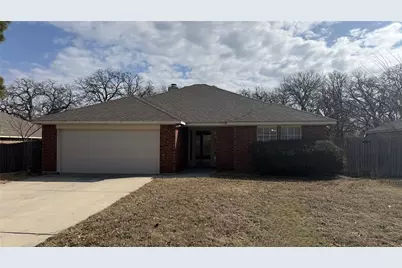 768 Hunter Drive, Azle, TX 76020 - Photo 3