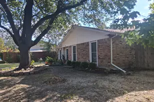 410 Ivy Way, Garland, TX 75043 - Photo 3