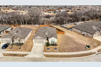 9224 Red Brush Trail, Fort Worth, TX 76131 - Photo 19