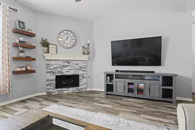 7805 Quiet Waters Drive, Arlington, TX 76016 - Photo 7