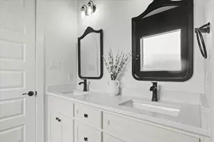 5625 Mahaney Pl, Fort Worth, TX 76119 - Photo 21