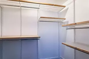 7450 Holly Hill Dr, Dallas, TX 75231 - Photo 23