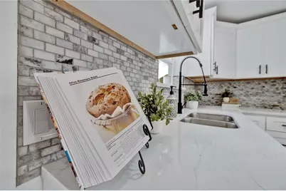 3613 Avenue K, Fort Worth, TX 76105 - Photo 15