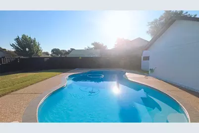 1933 Oakbluff Drive, Carrollton, TX 75007 - Photo 27