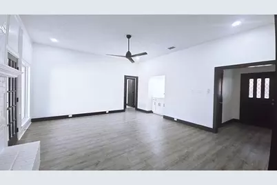 1933 Oakbluff Drive, Carrollton, TX 75007 - Photo 9