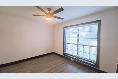 1933 Oakbluff Drive, Carrollton, TX 75007 - Photo 21